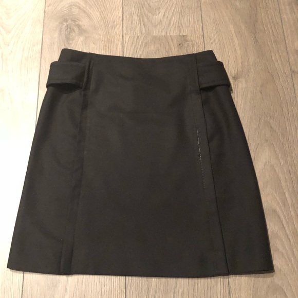 Chanel wool skirt with CC button - Picture 4 of 7